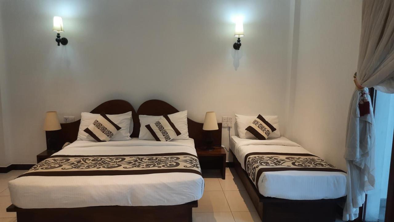 Royal Kandyan Kandy