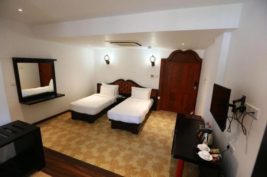 Hotel Royal Kandyan Kandy